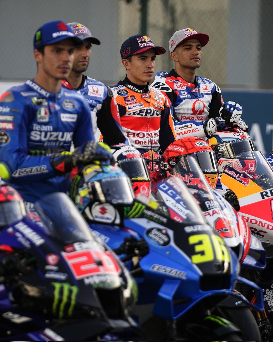 marcmarquez93's tweet photo. ¡Esto empieza! 😁
The new season starts! 

#QatarGP #MM93 #MotoGP https://t.co/JByN7SinO0