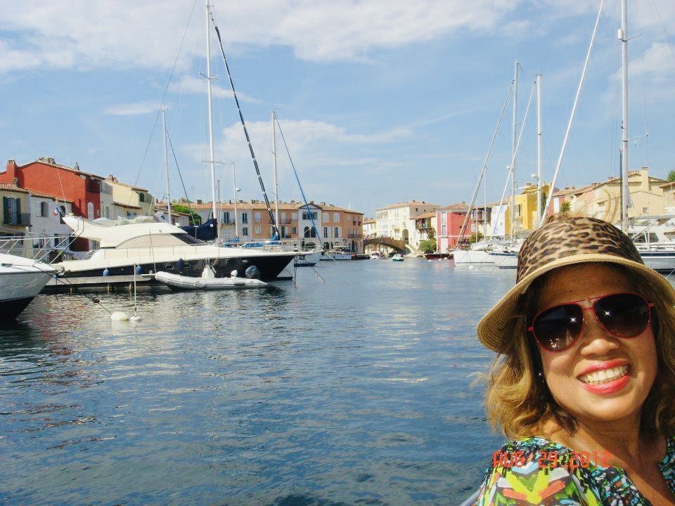 Goodmorning #ThrowbackThursday  #TBThursday #Throwback #memories 

Picture on the boat #Mediterranean #France at #PortGrimaud.. #MyDayInSaintTropez, #France #Côte d'Azur Travel brings power and love back into your life.