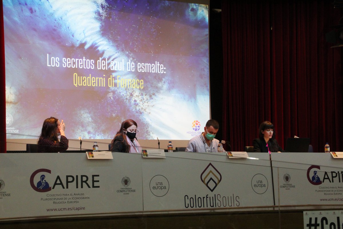 grupoCAPIRE's tweet photo. 🟣La siguiente mesa de ponencias invitadas tratará el tema de "La dimensión simbólica y material de los colores medievales", con la moderación del coloquio posterior por parte de Gwendal J. Martín Campaña #ColorfulSouls https://t.co/1yqZCfjp2c