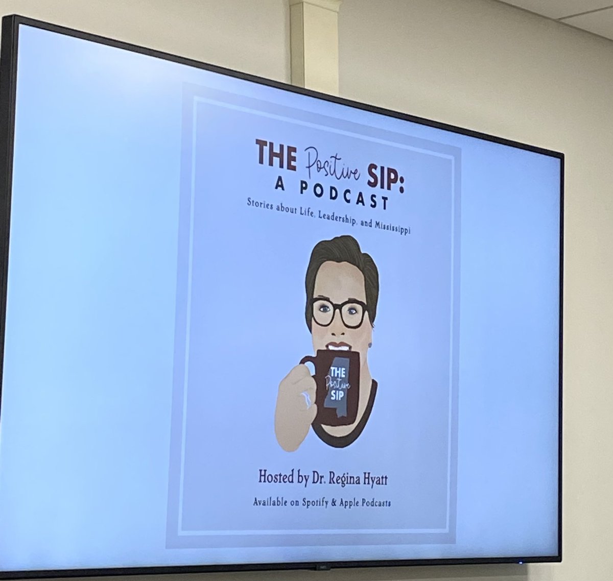 AundreaSelf's tweet image. What a treat for my @MSUComm 
students! The VP for student affairs, @DrReginaHyatt, took time out of her very busy schedule to come talk to us about her podcast. Thank you, Dr. Hyatt &amp;amp; producer Carson, for the wealth of info. 
Y’all check out The Positive Sip!