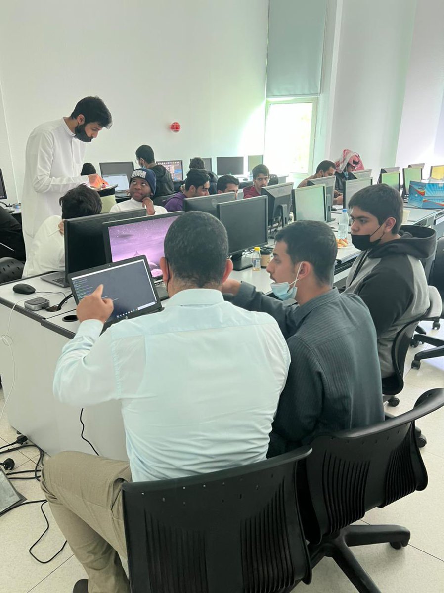 PClubkku's tweet photo. أقام اليوم #نادي_البرمجة فعالية مسار الويب👨🏻‍💻
بمشاركة الدكتور | عاطف المصمودي 
ضمن سلسلة فعاليات #نادي_البرمجة ✨
🗓 | الخميس، 3 مارس 2022م. 
🕗 | 2:00م. 
📍| قاعة أ/2/46.

#جامعه_الملك_خالد 
#عمادة_شؤون_الطلاب https://t.co/jxIY7SXOON