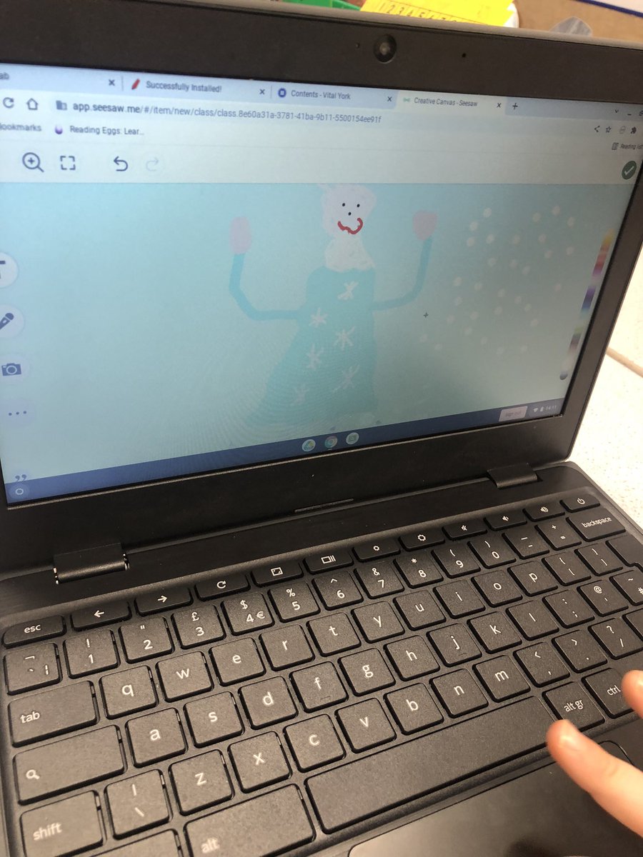 LakesideYork's tweet image. Team Sycamore used @Seesaw today to draw our favourite book characters. We then had to try and guess who everybody had picked! #LakeComputing #WorldBookDay