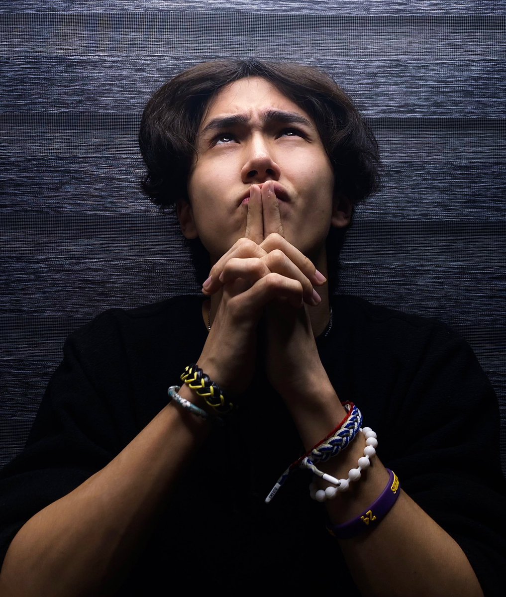 stenbyme's tweet photo. 3, 2, 1. https://t.co/94Tl0pwBuN