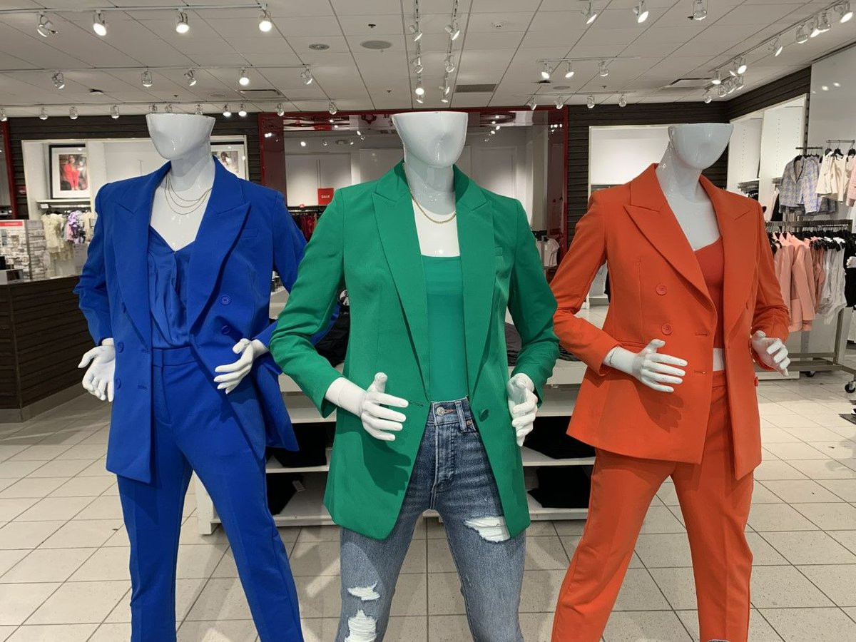 PatHenryMall's tweet photo. @express yourself with these bold colors this season
#ExpressYou https://t.co/XYorxvr5ZB