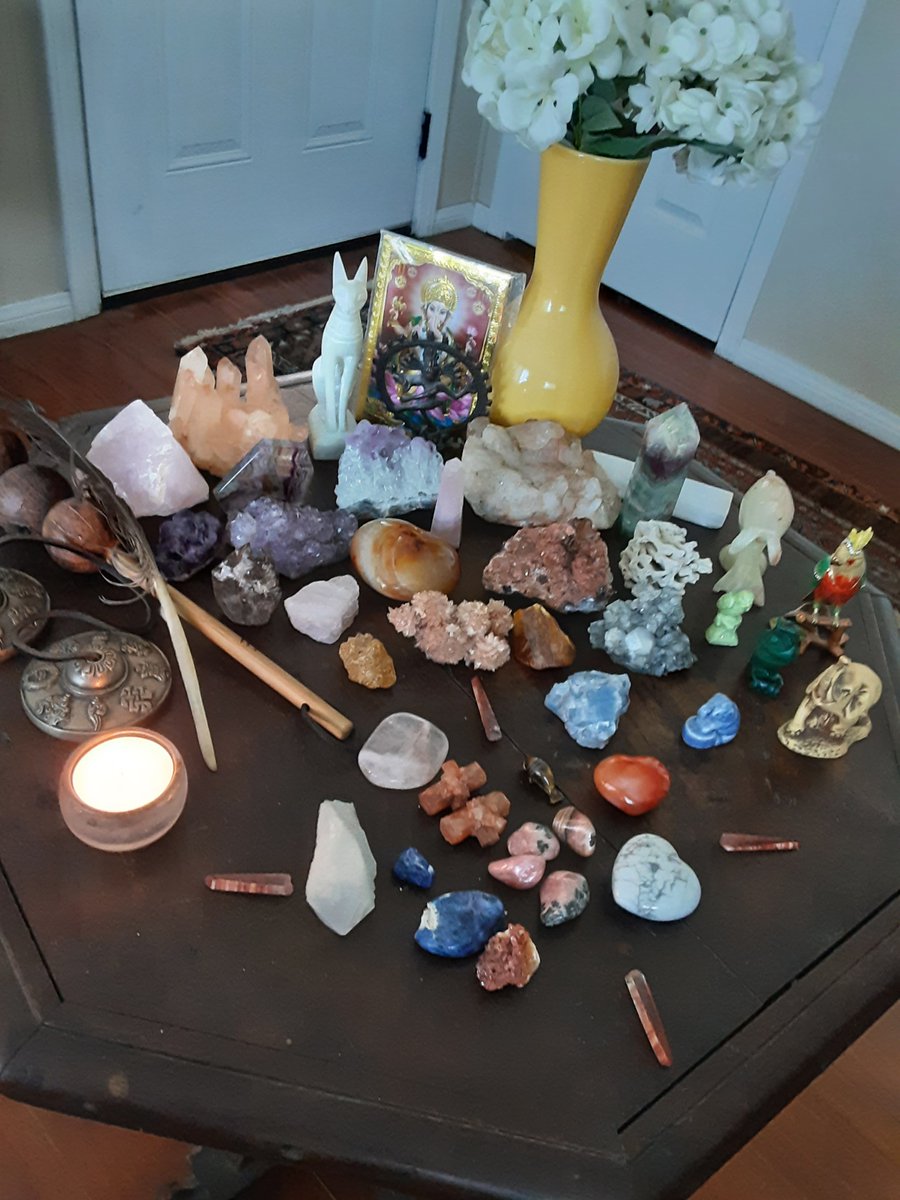 sueanimaltalker's tweet photo. Trust & Expand your Intuition Playshop! 3/12/22 - check my blog https://t.co/Ykyr3Rb4dG for details! Limited to 8 people. Come play! #intuition #thirdeye #metaphysical #spiritchannel #spiritguides https://t.co/3j93t20vT1