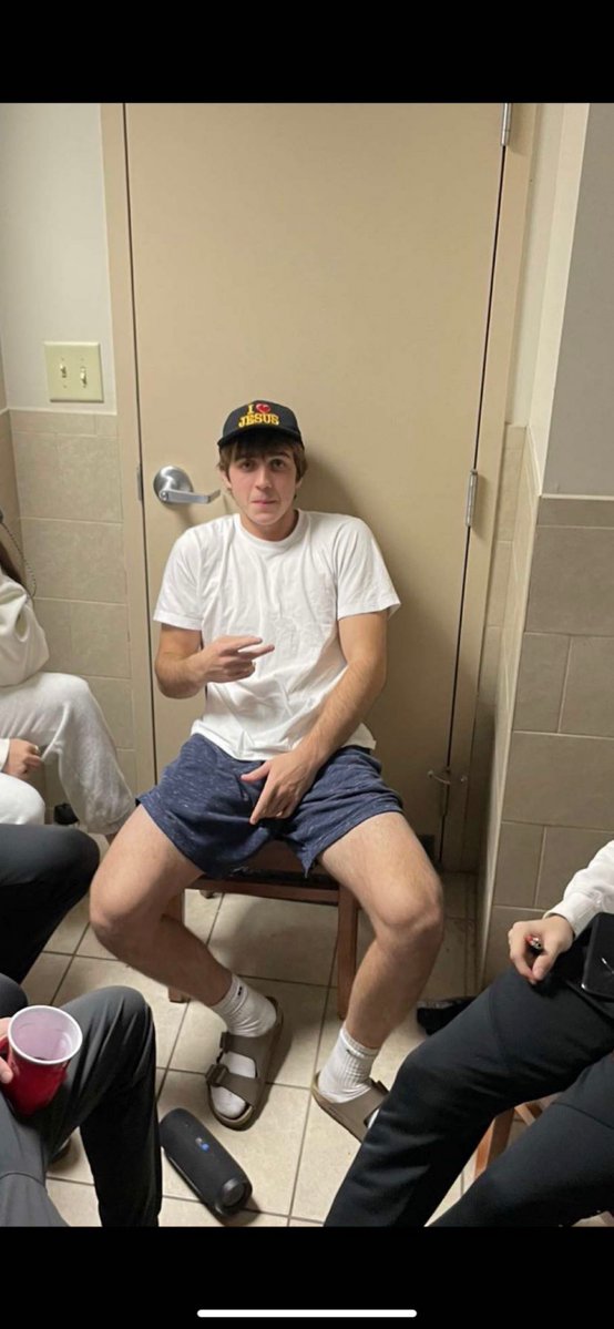 This weeks teammate is Matt Govi. Govi is a CM from Pittsburgh, and an all around cool guy. Apart from not being able to shoot, Govi has iron lungs, and is always ready to practice and play. If you see Govi today, congratulate him on being this weeks teammate of the week.