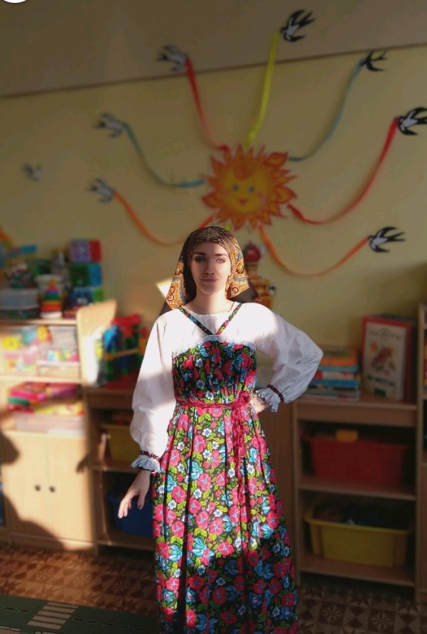 Мы на масляной неделе Каждый день оладьи ели! Было весело и вкусно! 
А Зима вздыхала грустно, 
И чего она сердита? 
Что ли, нету аппетита? 
От того Зима грустна, 
Что вот-вот придёт Весна!

В дошкольных группах школы 21 прошел праздник Масленицы.