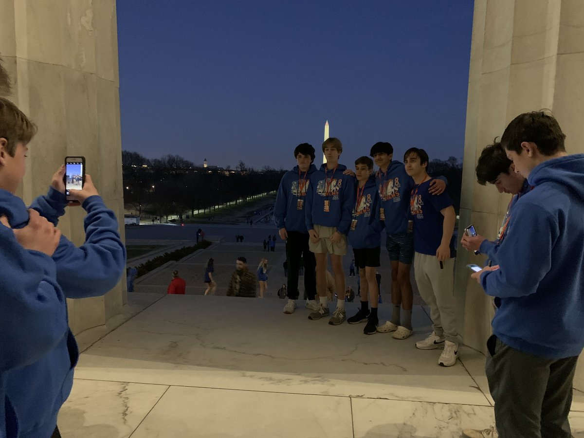 MRMSstuco's tweet photo. @dcmavs Bus 5 https://t.co/8E5j8Ffvj6