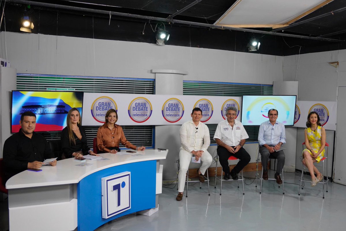 #GrandebateTelevista con los candidatos presidenciales <a href="/IBetancourtCol/">Ingrid Betancourt Pulecio</a>, <a href="/OIZuluaga/">Óscar Iván Zuluaga</a>, <a href="/JohnMiltonR_/">John Milton Rodríguez</a> y <a href="/Enrique_GomezM/">Enrique Gómez</a>.

YouTube: youtu.be/8lzDVKYwL_8
Facebook: facebook.com/televistaofici…