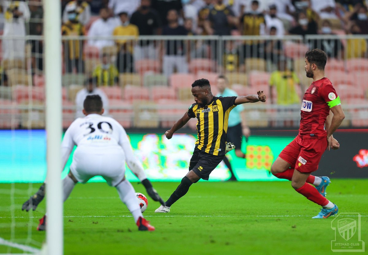 ittihad's tweet photo. ⚠️|  لا تَأمنه أبـدًا. 🐆⚽️ https://t.co/aqvmIMOPDr