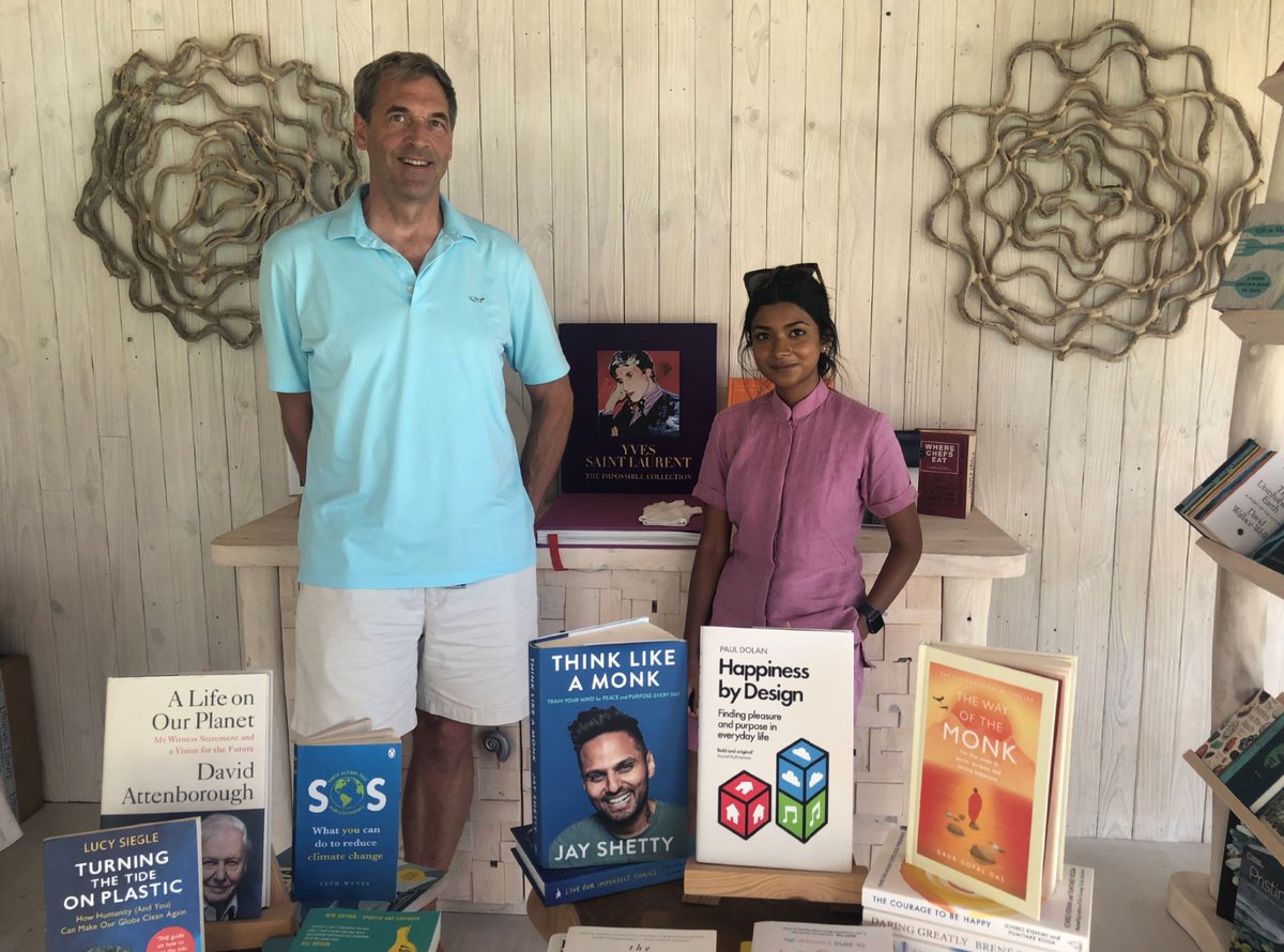 maldivescomp's tweet photo. The Maldivian bookseller in the quintessential bookstore in the #Maldives @soneva Jani - https://t.co/1ueJqXqxA7 https://t.co/CRiBzIn2uR