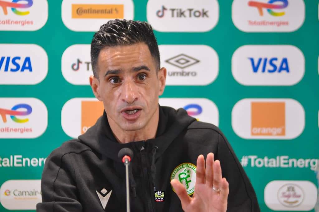 🆕️🔻 Selon  des sources fiable l'adjoint manageur des CŒLACANTHES Younes ZERDOUK sera le futur entrenereur  international de Very Piya 🌲🍀🌳🌱 les  comores.
A titre de rappelle : Younes ZERDOUK il est franco-marocain. 
Je vous souhaite bonne chance🇰🇲🇲🇦