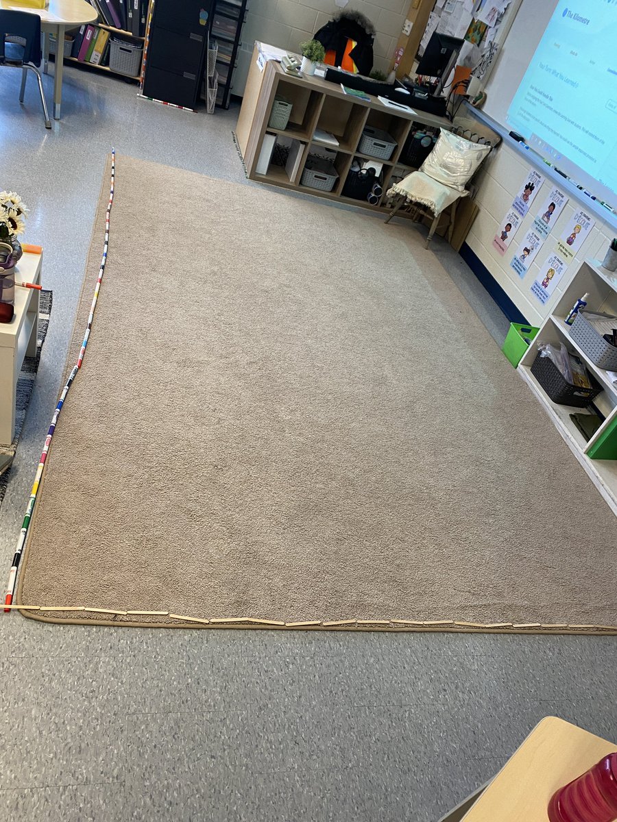 mlle_fsl's tweet image. Our class has been learning about non-standard and standard units in measurement and Ss are creating benchmarks for a mm, cm, m, and km. Here’s some of their learning using a Frayer model (whole group for km) and through exploration. ☺️📏 #spatialsense #Math @shcsparis