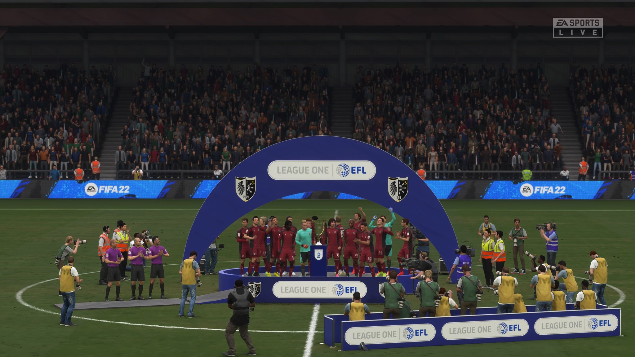 ケイ Fifa22 監督キャリアで4部 Efl2 3部 Efl1 とも優勝した プレミアリーグまで遠いな 他のモードもやってたから100時間超えた T Co Qqpwwvudus Twitter