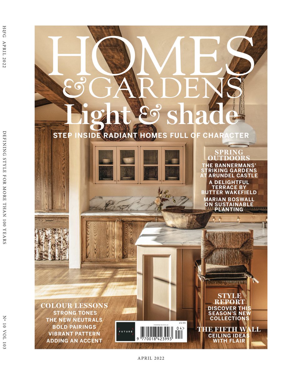 'The beauty of this characterful Cotswold cottage is the way it balances nostalgic and modern design references.'

A wonderful feature of Well Cottage in the April 2022 issue of <a href="/homesandgardens/">Homes & Gardens</a>. 

Article out now.
Book Well Cottage via link below:
sandandstoneescapes.com/property/well-…
