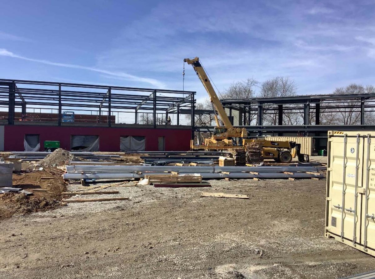 hoganprepkc's tweet photo. Very excited to see our newest building come to life everyday! check out these live updates.
🏫🚸🍎🚧👷🏗️
#RamFam #KansasCity #HoganPrep #NowEnrolling https://t.co/KzpfslSYk6