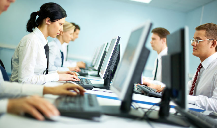 Экономист Самраилова посоветовала гражданам учиться шитью во время безработицы opengaz.ru/news/ekonomist…