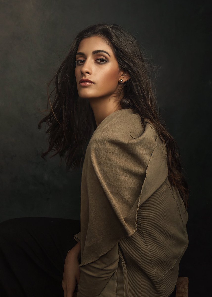 <a href="/f20visuals/">F/2.0</a>