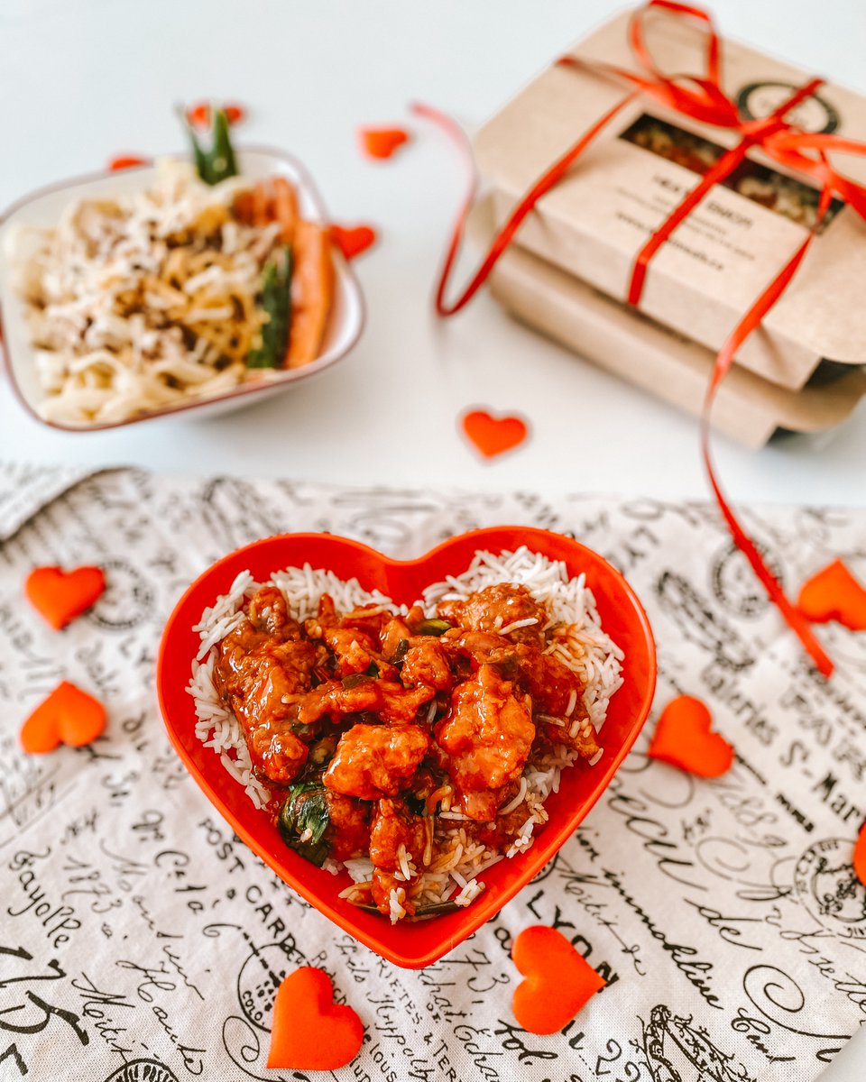 Give a gift of HalalMeals to someone special! 🎁
Our gift cards allow your family and friends to redeem any meal plan they want to enjoy. 🍽