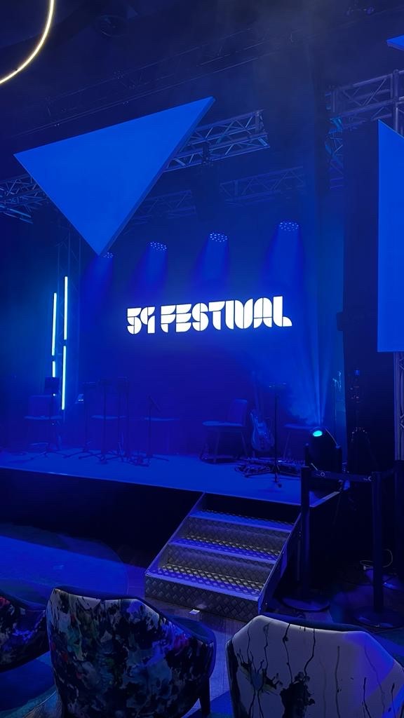 We're at the #5GFestival at <a href="/TheO2/">The O2</a> to bring together one of the first hybrid immersive music experiences using <a href="/O2/">O2</a> #5G technology.

#BetterConnected <a href="/digicatapult/">Digital Catapult</a>