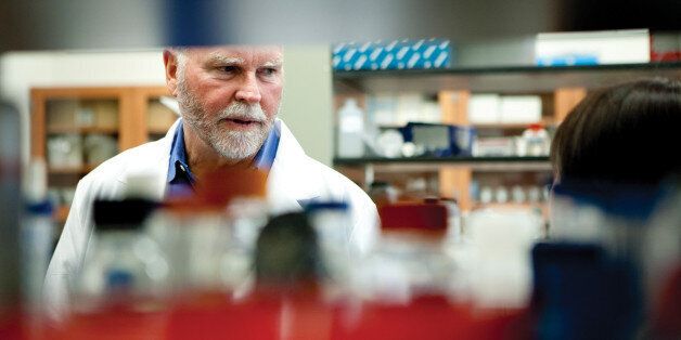 futureinreview's tweet image. The living Earth like human beings 20 years ago has never been genetically sequenced. Join geneticist @JCVenter as he describes a massive undertaking to categorize microbes that share our planet &amp;amp; identify the role they play in shaping life. #FIRE22

fire.futureinreview.com/meetings/virtu…