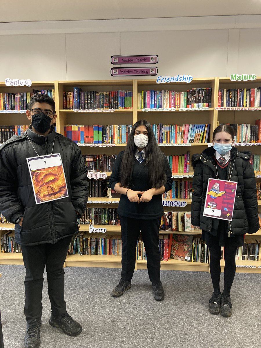 CantonianHSLib's tweet photo. What a @WorldBookDayUK that was!! Full of activities and entertainment, which wouldn’t have been possible without our team of volunteers and helpers throughout the day - you really are all super ⭐️’s! @cantonianhs #WorldBookDay 📚✨ https://t.co/qKL1rlpCRj