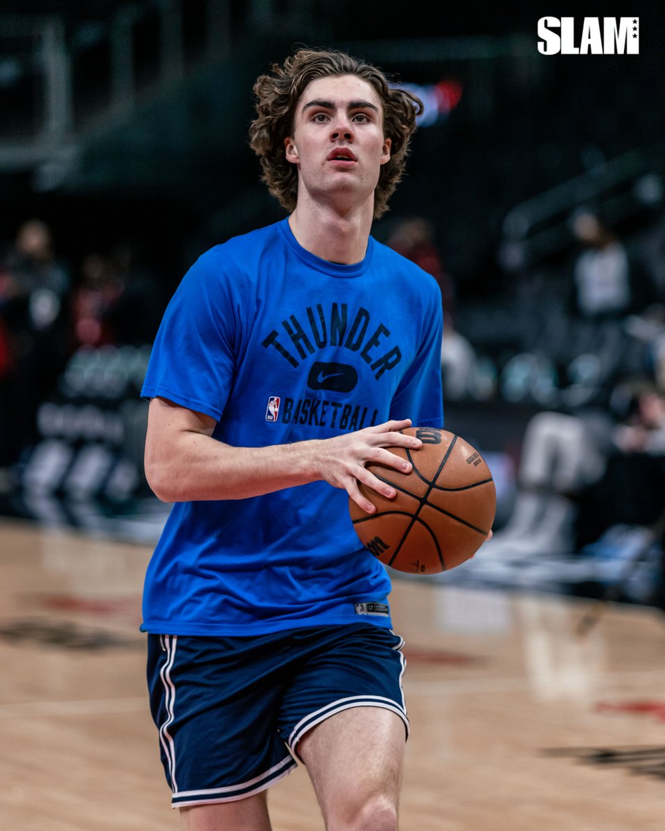 SLAMonline's tweet image. Just wanna emphasize that Josh Giddey has won Rookie of the Month in the West four months in a row. 

📸: @HaleySalv