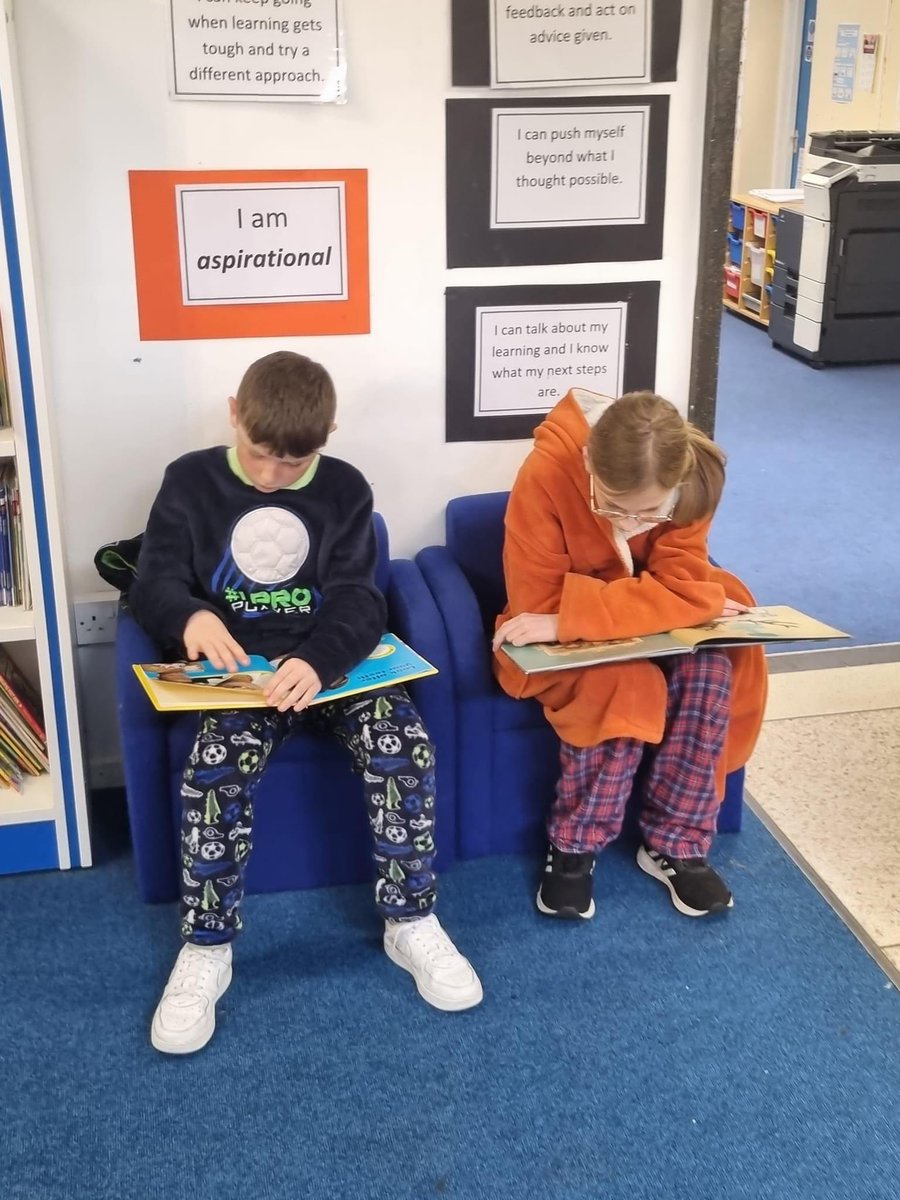 DrakePrimary's tweet image. What great costumes to celebrate #WorldBookDay ! @ReachSouth1