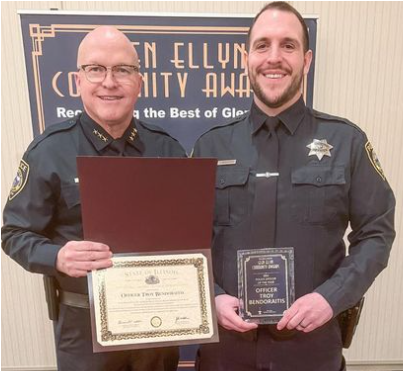 GlenEllynPolice's tweet photo. Congratulations to Officer Troy Bendoraitis on earning the 2021 Police Officer of the Year award. He received this recognition during the Glen Ellyn Community Awards banquet. Thank you to the @GEchamber for hosting the event! #GEPD #officeroftheyear https://t.co/aPOsqmdebr