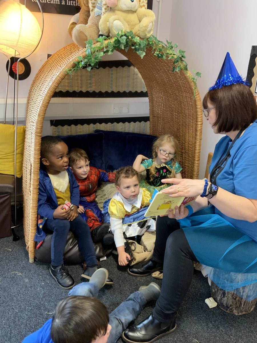 Mrs Fletcher Wayfield Primary School 2 Year Olds tweet media