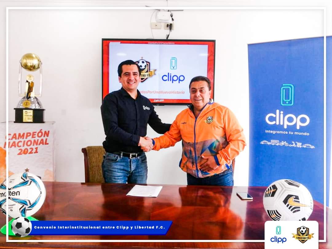 Clipp_ec's tweet photo. 𝐀𝐥𝐢𝐚𝐧𝐳𝐚 𝐞𝐧𝐭𝐫𝐞 𝐂𝐥𝐢𝐩𝐩 𝐲 𝐋𝐢𝐛𝐞𝐫𝐭𝐚𝐝 𝐅.𝐂.
#Convenio || Esta mañana, se firmó el convenio interinstitucional entre @LibertadFC3 y Clipp-Kradac. Los aficionados podrán adquirir las entradas digitales y abonos para todas las localidades.
#IntegramosTuMundo https://t.co/XDCs8pzNCm