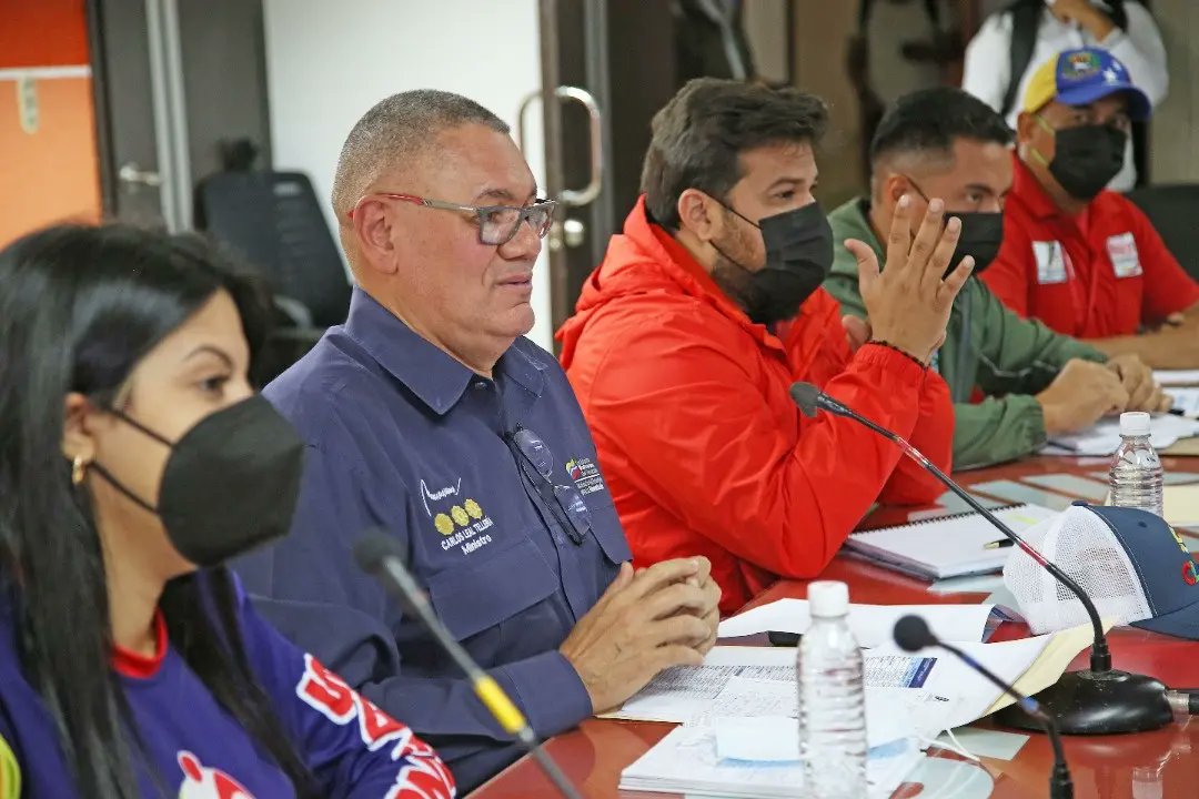 Agradezco la visita del M/G Carlos Leal Tellería, Ministro del Poder Popular para la Alimentación, al estado en aras de garantizar la distribución de los combos de los Comité Locales de Abastecimiento y Producción en Monagas.