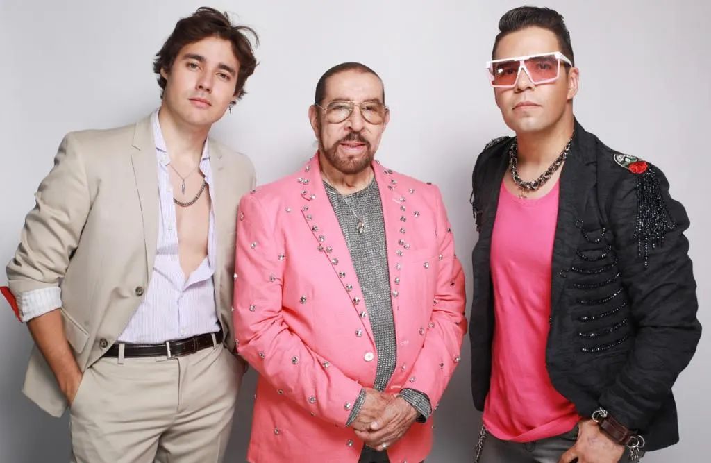 JortiniBrasil_'s tweet photo. "Mi gente ! 🎊 Se vienen más cosas cheveres próximamente #DimeQue Regresaras 🔥🔥 junto a nuestro amigo @JorgeBlancoG".
(grupocanaveral via Instagram)
https://t.co/areqiMGQUu