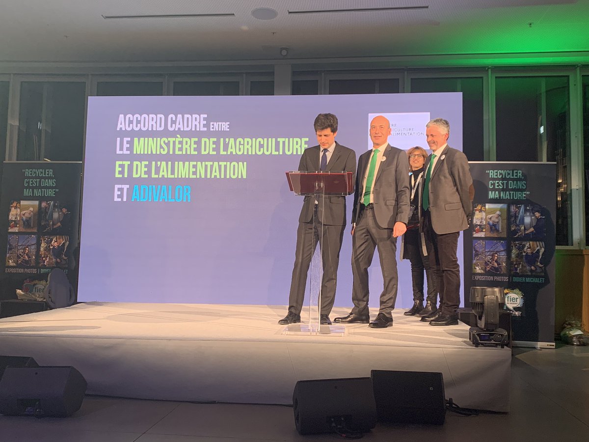 adivalor's tweet image. Le Mnistre de l’Agriculture, @J_Denormandie, vient de signer la prolongation de l’accord-cadre entre le Ministère de l’Agriculture et de l’Alimentation et #Adivalor ! ♻️
#RecyclerCestDansMaNature
