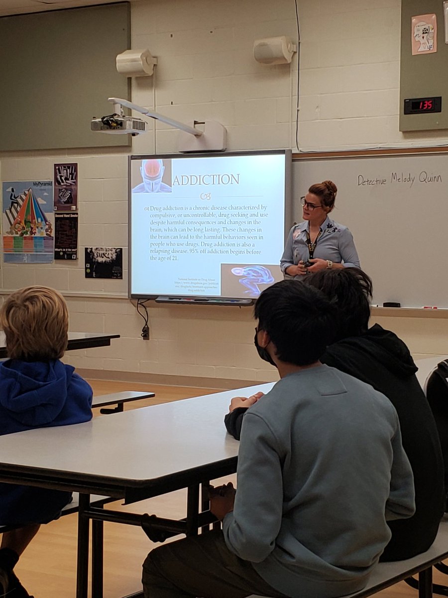 So glad to see Det. Melody Quinn <a href="/CrushStlouis/">StlouisCRUSH</a> <a href="/stlcountypd/">St. Louis County PD</a> speaking at Wildwood MS this week. She shared that 95% of adults with SUD engaged in substance use before the age of 21. Thanks to <a href="/RSD_PIE/">Rockwood Partners in Education</a> for bringing great prevention education into classrooms.