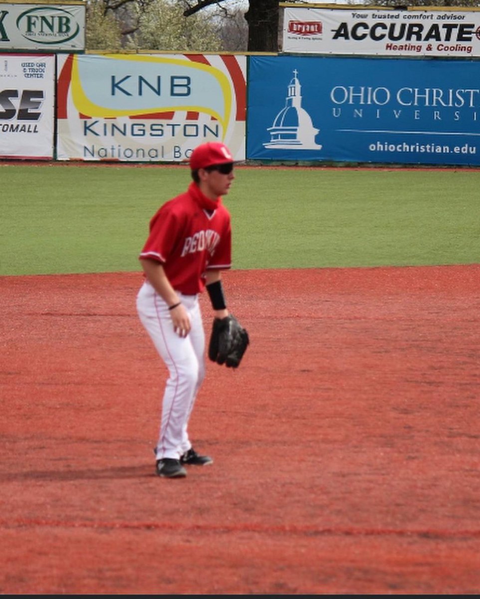 Excited to announce our 2022 Utica Baseball Program Captains
Junior Jordan Hartman
Sophmore Roman Gamble
Sophmore Tyler Collura

Go Skins!