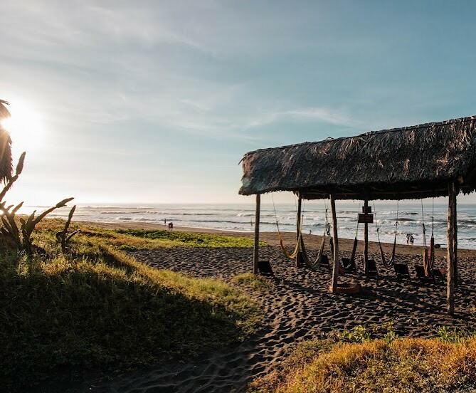 paredonsurf's tweet photo. We could stay here for days! 😍 first row hammocks to gaze at the ocean ⁣

📷 @vincentgoette ⁣

#paredonsurfhouse #playaelparedon #guatemala #elparedon #travelguatemala  #surf #surfguatemala #paredon https://t.co/DH6MaStDno https://t.co/XembZ3nqmH