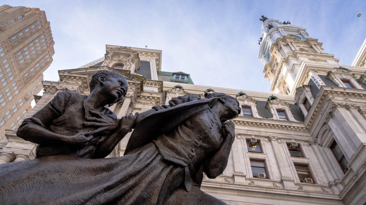 Love + Grit tweet media