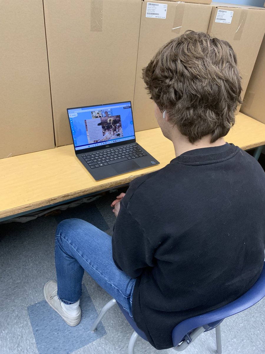 @CrescentCowboys Leadership 30 students are connecting virtually through @readeo with their Grade 2 reading buddies at @cbelearn. The excitement and joy heard by everyone is so special! Thank you @CalgaryReads, @cbelearn & @Patelbela8 for this incredible partnership. #WeAreCBE