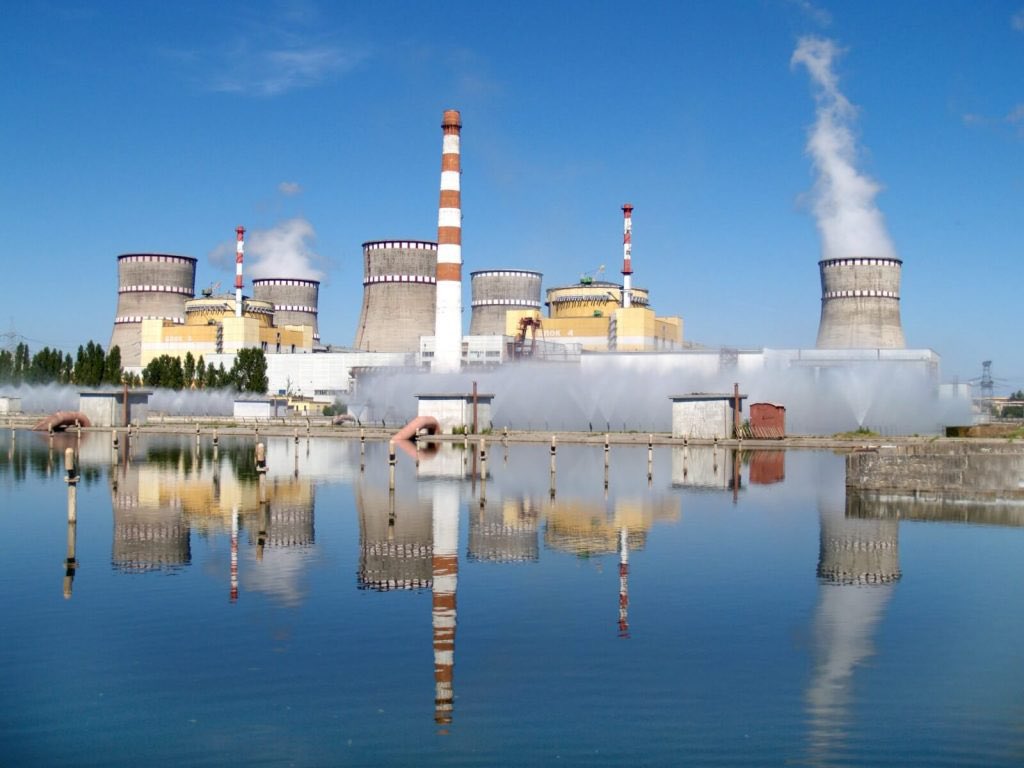Mónica Velásquez on Twitter: "▶️ Zaporizhzhia, es la planta de energía  nuclear más grande de Europa. Si explota, será 10 veces más grande que  Chernobyl. ☢️ https://t.co/owGkNZ35EE" / Twitter