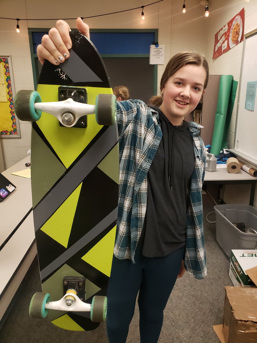 TruexCreateLab's tweet image. As Tri 2 comes to a close, great projects abound! A battlebot, a custompaintjob on a skateboard, an acoustic-to - electric guitar conversion, and a beautiful quilt highlight a few of the fantatsic learning opportunities in the #CCMS #CreativityLab ! #staycreative #studentagency