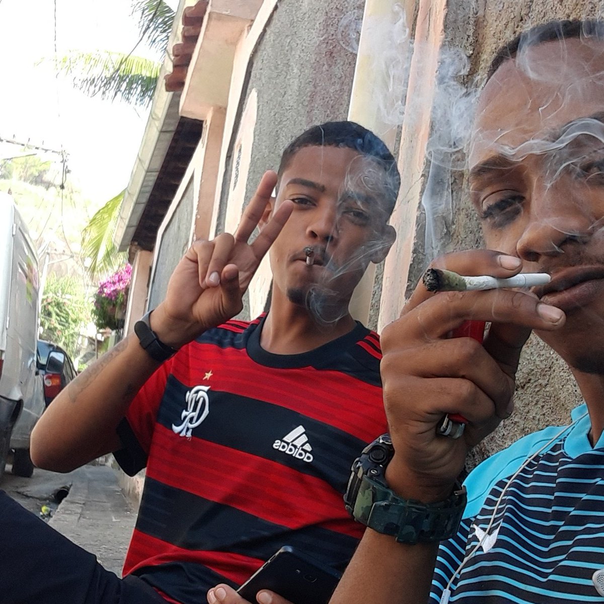 Teaah's tweet photo. #NewProfilePic https://t.co/hdh9j2mUta