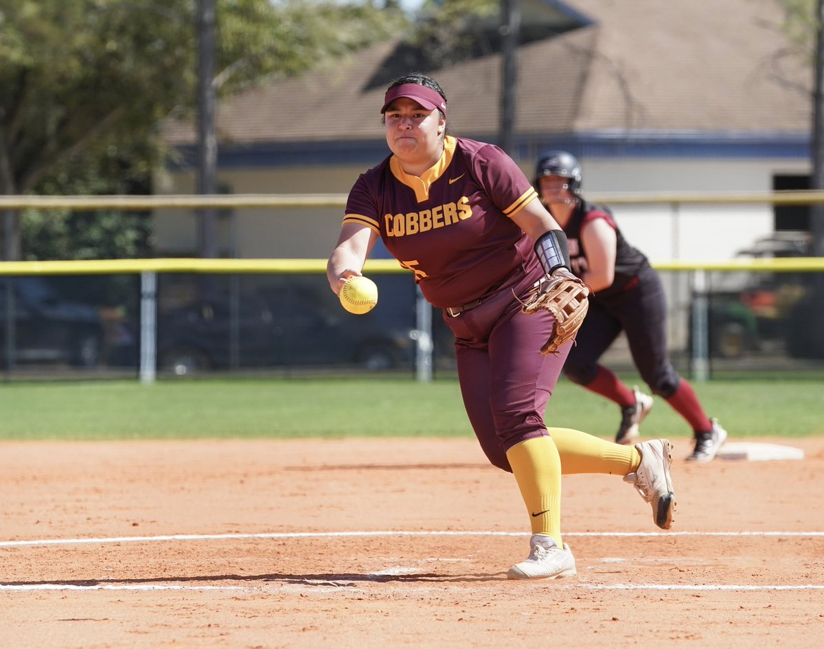JrKinMT's tweet image. Some Cobber Day 4 and a mystery outfielder …@CobberSoftball
