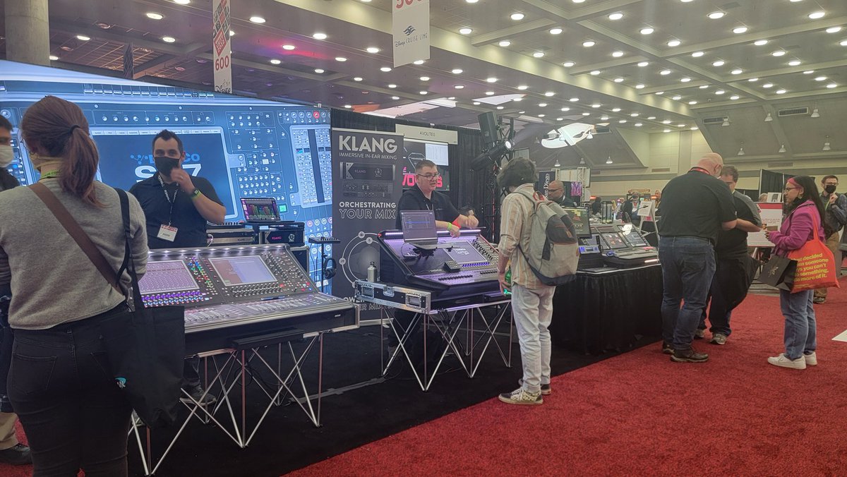RightTrackReps's tweet photo. #usitt22  with Group One!
@DiGiCo_official 
@AvolitesLtd 
@KLANGtec https://t.co/kJS5zh8qSA
