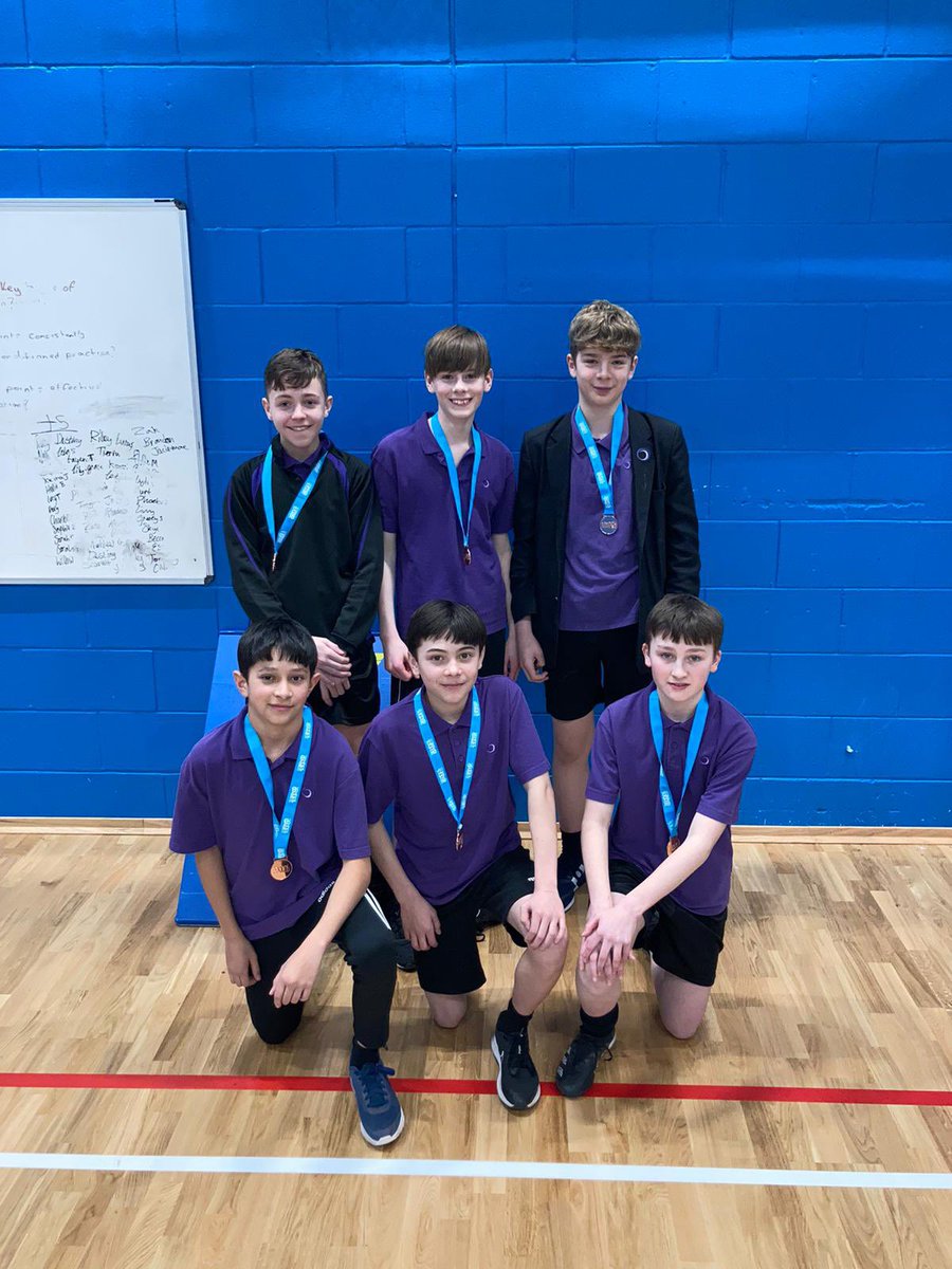 PortlandPE's tweet photo. Deja vu 🤩 Gold for girls 🥇 Bronze for boys 🥉 Our year 8 sportshall athletics team this time, again amazing attitude &amp; attributes on show 👌 Well done @TuxfordPE, @SerlbyPark, @OutwoodValleyPE &amp; @OaksPe, thanks for hosting 👍 #olympicvalues #portlandpower https://t.co/FCTB5w9m0R