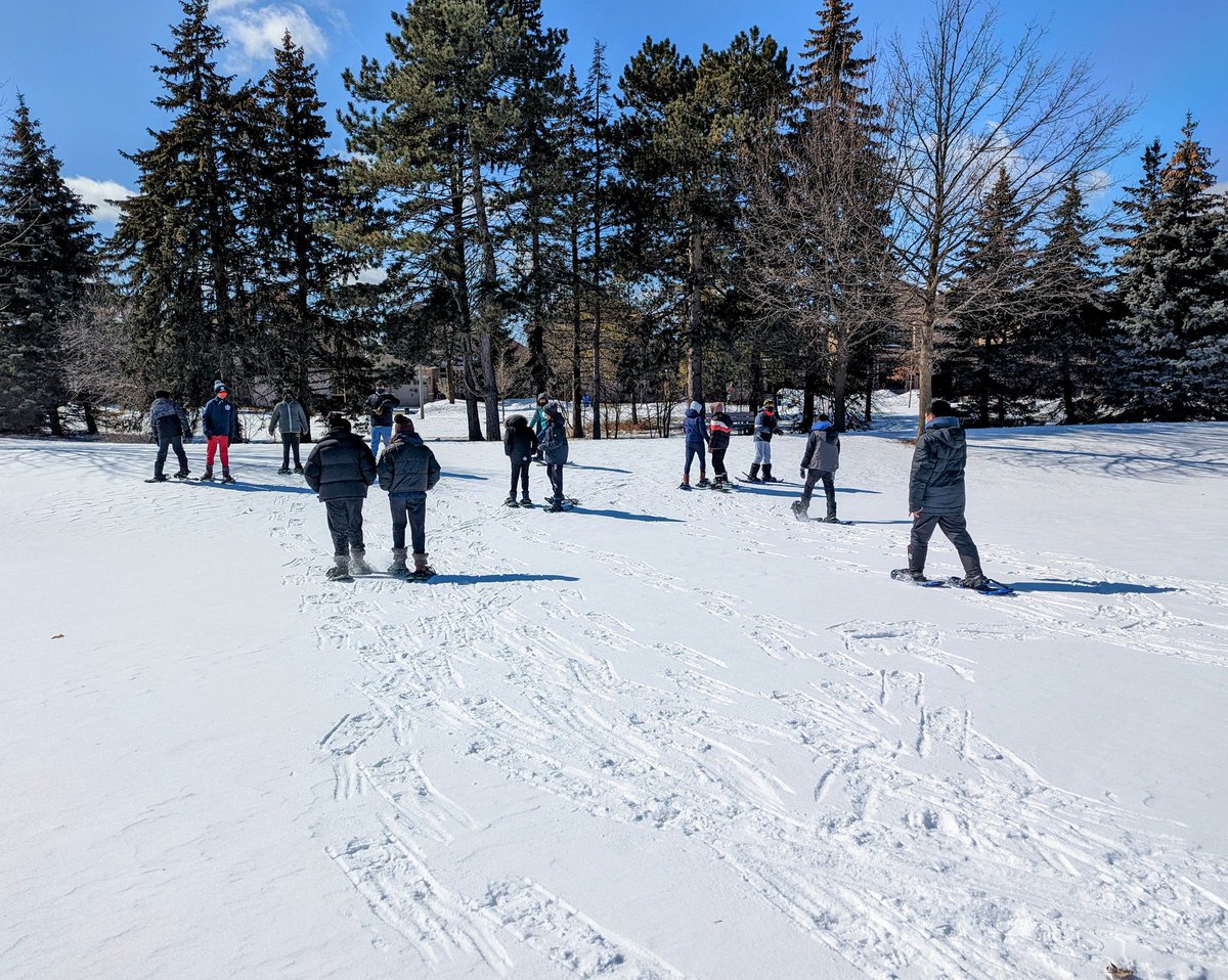 mrspclass's tweet photo. @legacyYRDSB A beautiful day for snowshoeing! https://t.co/0D6Jz3MOJT