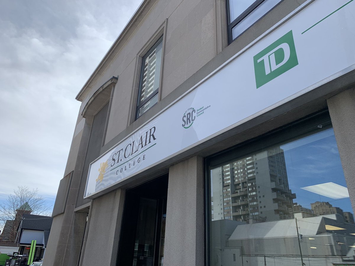The_MediaPlex's tweet photo. If youโre looking for a place to work after school make sure to check out the @StClairSRC TD Student centre across from MediaPlex! -G #school #Themediaplex #studentcentre #stclair #work https://t.co/jrcJS7LpmM