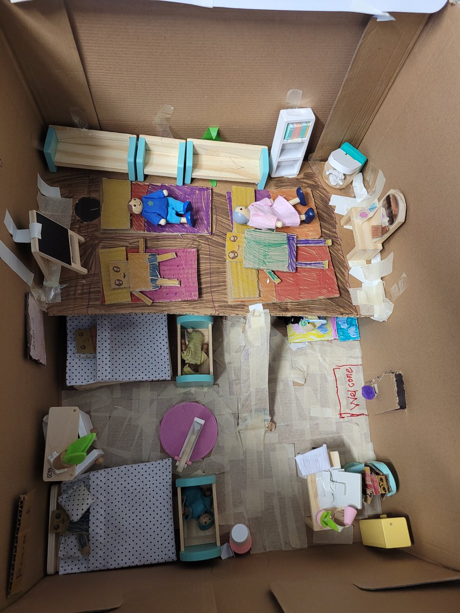 HackingCaro's tweet photo. @ChapterChatNZ This is my diorama.L.D https://t.co/kubZ31EceC
