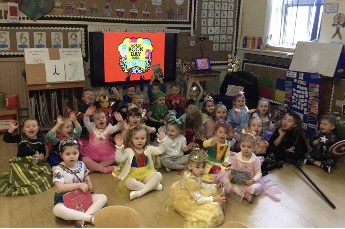 Mrs Gray tweet media