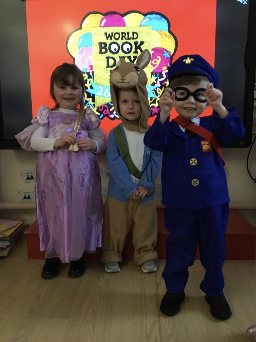 📚We love World Book Day! What fantastic efforts from everyone! 👏🏼#worldbookday2022 <a href="/FPSWrexham/">Dosbarth Wrexham</a> <a href="/fcwpa/">Fochriw Primary</a>